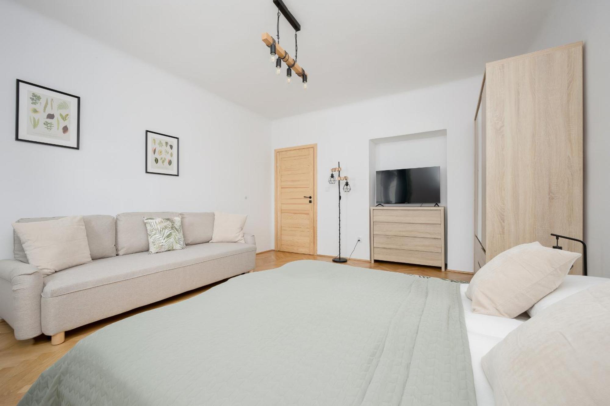 Spacious Apartment For 6 People Near The Old Town By Noclegi Renters Warszawa Zewnętrze zdjęcie